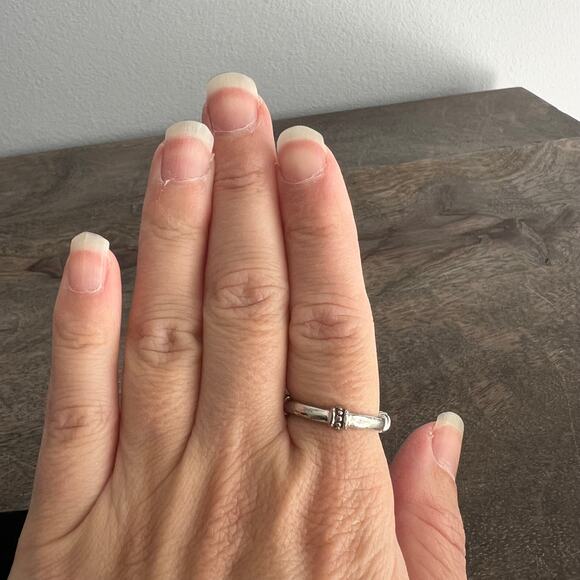 Silver tone textured ring band- size 8 - Picture 5 of 5